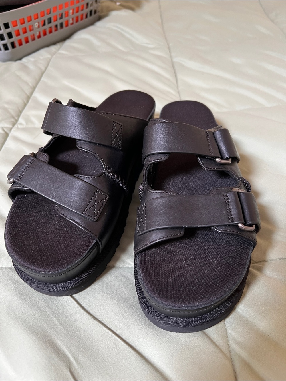 Ugg Goldenstar Platform Slide Sandal